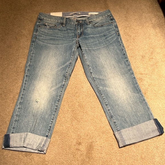 GAP Denim - NWT Gap Jeans low rise slim straight leg opening size 28 crop distressed denim